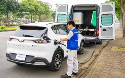 VinFast ra mắt dịch vụ sạc cứu hộ xe điện