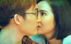 Đình Tú hôn Huyền Lizzie ở hậu trường "Thương ngày nắng về" sự thật là gì?