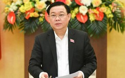 Chủ tịch Quốc hội: Chứng khoán quá bất thường, "sáng mưa chiều nắng"