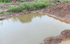 Bé trai 11 tuổi đuối nước thương tâm ở vuông tôm gần nhà