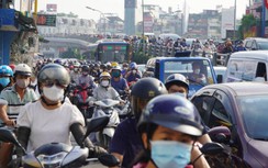 TP.HCM: Kẹt xe nhiều giờ ở cửa ngõ sân bay Tân Sơn Nhất