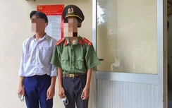 Thiếu tiền chơi game, 2 thiếu niên giả công an đi thu tiền cơ sở kinh doanh