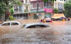 Mưa to, đường ngập, tài xế cần lưu ý điều gì?