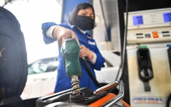 Hàng hóa tăng phi mã theo giá xăng, dầu