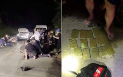 Bị phát hiện, 2 đối tượng ôm 15 bánh heroin điên cuồng dùng K59 bắn trả