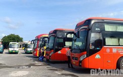 Giá xăng dầu tăng cao, xe khách miền Tây lại chật vật giữ khách