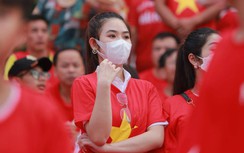 Dàn hot girl làm "nóng" khán đài Cúp bóng đá Tứ hùng 2022