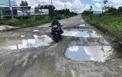 Một tuyến đường dài hơn 2km, ô tô phải mất 20 phút mới vượt qua