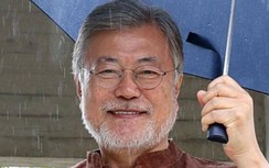 Bất ngờ với hình ảnh cựu Tổng thống Hàn và cuộc sống về hưu không êm đềm