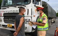 Tước phù hiệu lái xe chở quá tải trên cao tốc Pháp Vân - Cầu Giẽ