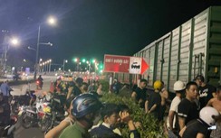Băng qua đường sắt, người đàn ông bị tàu hàng tông nguy kịch ở Huế