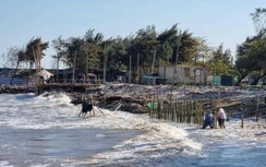 Thái Bình: Đi tắm biển Cồn Vành, một học sinh đuối nước tử vong thương tâm