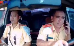 Công an Hậu Giang xác minh clip CSGT vừa lái ô tô vừa nghe điện thoại