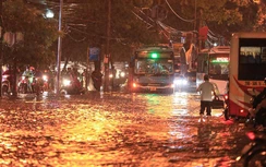 Tuyệt vọng, dân mạng hài hước hiến kế chống ngập