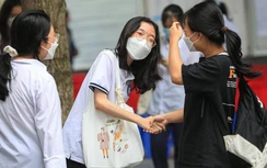 Thi tốt nghiệp THPT 2022: Thí sinh thở phào với đề thi Ngữ Văn