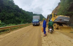 Bắc Kạn: Vượt khó khắc phục hậu quả, bảo đảm ATGT sau mưa lũ