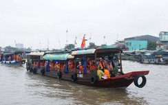 Nườm nượp du khách trải nghiệm Ngày hội du lịch văn hóa chợ nổi Cái Răng