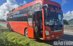 Chở quá số người, 2 xe khách bị phạt 31,5 triệu đồng