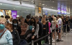 Đề nghị hãng bay dừng bán vé mùa hè, sân bay Anh bị IATA chỉ trích gay gắt