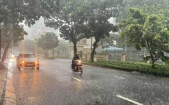 Thời tiết hôm nay (14/7): Hà Nội mưa rào và dông, đề phòng rủi ro lốc, sét