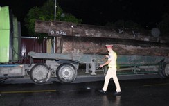 Phó Giám đốc Công an Hải Phòng trực tiếp xuyên đêm bắt xe quá tải