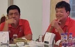CĐV nhổ nước bọt vào mặt trọng tài V-League có thể bị xử lý ra sao?