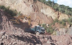 Lâm Đồng: Ngang nhiên xẻ đồi khai thác đất lậu giữa ban ngày