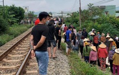 Va chạm với tàu hỏa, người phụ nữ bị hất văng 10m, tử vong thương tâm
