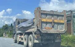 Hà Giang: Xe nhỏ muốn ra đường cũng phải cắt thùng