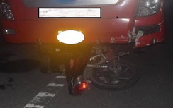 Xe máy va chạm ô tô khách trên QL1, người đàn ông tử vong tại chỗ