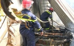 TP.HCM: Cháy lớn trong căn nhà khóa trái có 6 trẻ em, 2 trẻ tử vong