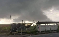 Người đàn ông bị sét đánh tử vong giữa cánh đồng ở Thái Bình