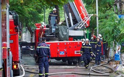 Cận cảnh hiện trường vụ cháy quán karaoke khiến 3 cảnh sát hy sinh