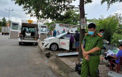 Người đàn ông 49 tuổi tử vong trong xe taxi đậu bên lề QL62 qua Long An