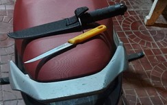 Nhiều thanh, thiếu niên đi mô tô mang theo "hàng nóng" ở Sóc Trăng