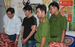 Khởi tố hai đối tượng tàng trữ trái phép súng quân dụng