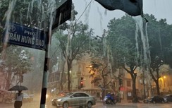 Thời tiết 10/8: Hà Nội dự báo mưa lớn từ nay đến đêm mai