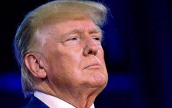 Vừa bị FBI đột kích nhà riêng, ông Trump tung video ẩn ý tranh cử