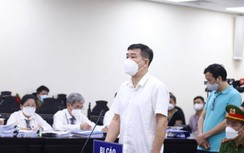 Cựu Trưởng Công an quận Tây Hồ và thuộc cấp đối nhau chan chát tại toà