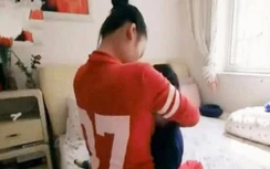 Tranh cãi việc cho trẻ 9 tuổi bú mẹ, bác sĩ nói gì?