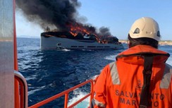 Siêu du thuyền 561 tỉ VNĐ mới tinh cháy rụi không rõ nguyên nhân