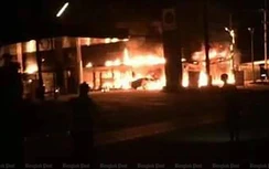 17 vụ tấn công, phá hoại xảy ra trong đêm và rạng sáng nay tại Thái Lan