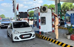 Chủ xe tố VETC gian lận khi trừ tiền trong tài khoản giao thông