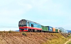 Cước vận tải hàng hóa đường sắt rục rịch giảm theo giá xăng, dầu