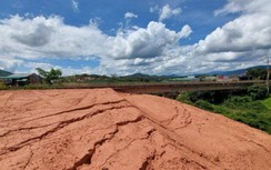 Lâm Đồng: Dân lấp mố cầu, chiếm hành lang ATGT, chính quyền không hay?