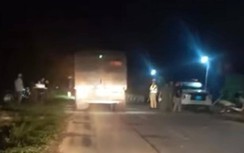 Ô tô đầu kéo va chạm xe máy cùng chiều, 1 người tử vong