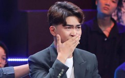 Minh Dự khóc nghẹn: Tôi cố gắng học để mẹ không phải đi chùi toilet nữa