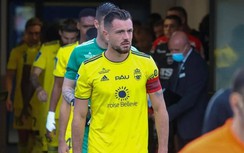 Giữa "bão tố", đội bóng của Quang Hải lại nhận thêm "cú sốc"