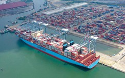 Chuyện chưa kể đón “quái vật biển cả” cập cảng Cái Mép