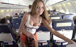 Độc đáo hãng hàng không có riêng đội hoạt náo viên xinh đẹp trên máy bay